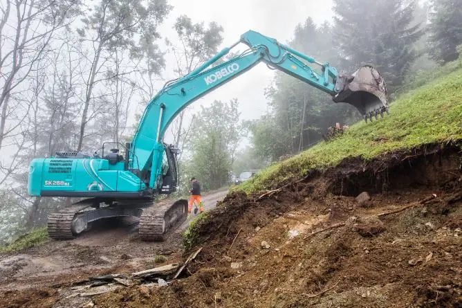 Kobelco SK 260 NLC 10 thumbnail 5