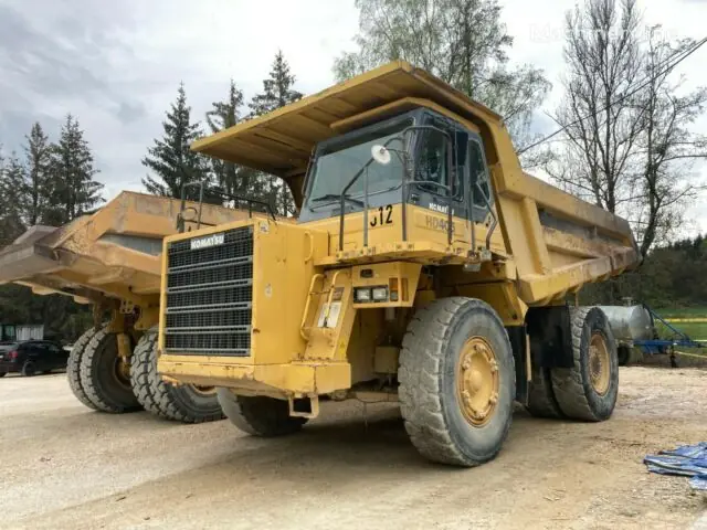 Komatsu HD405-6