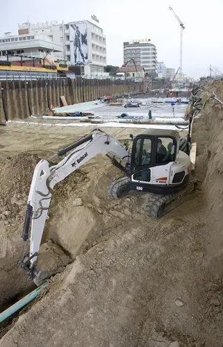 Bobcat E 80 thumbnail 3