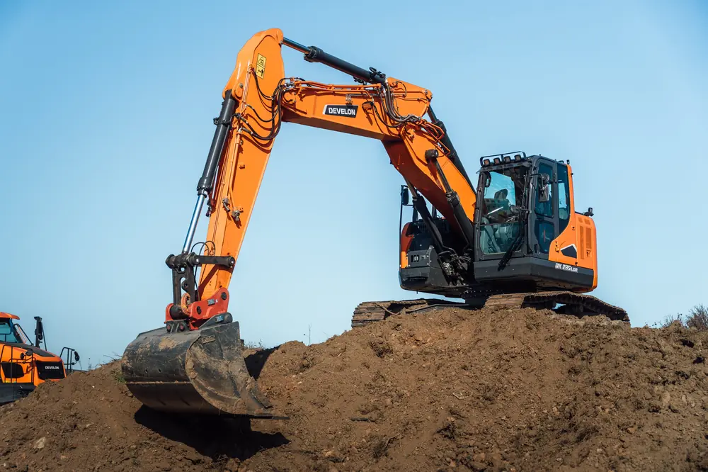 Develon DX235LCR-7