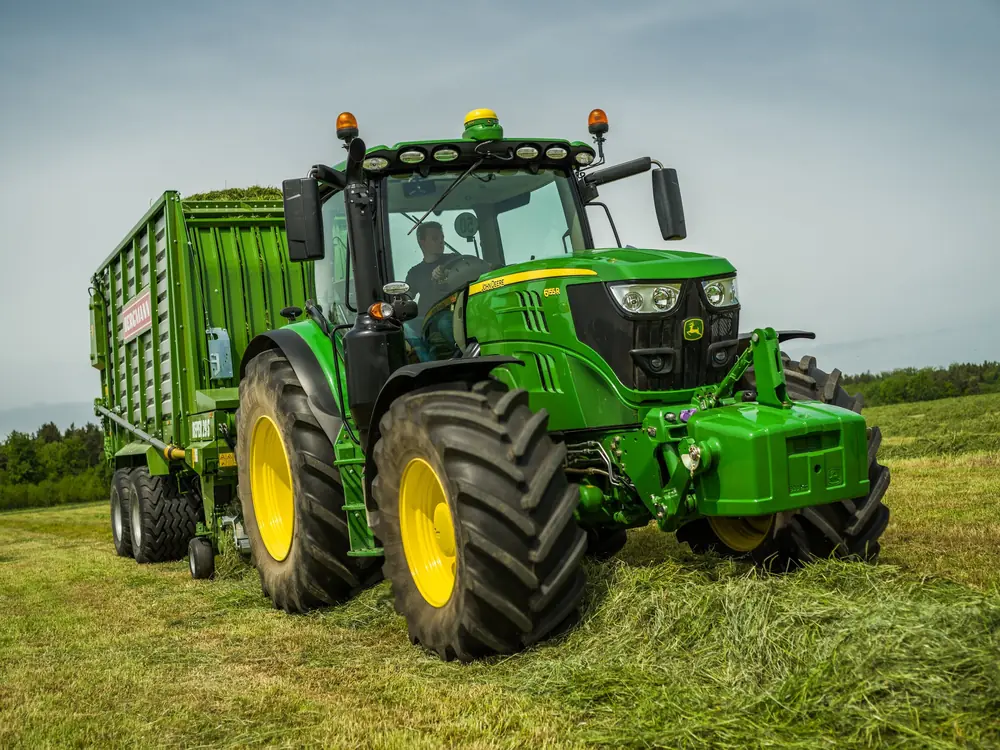 John Deere 6155R
