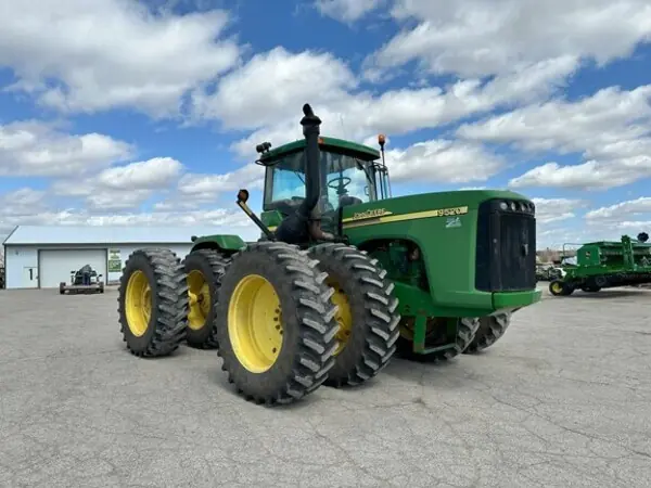 John Deere 9520