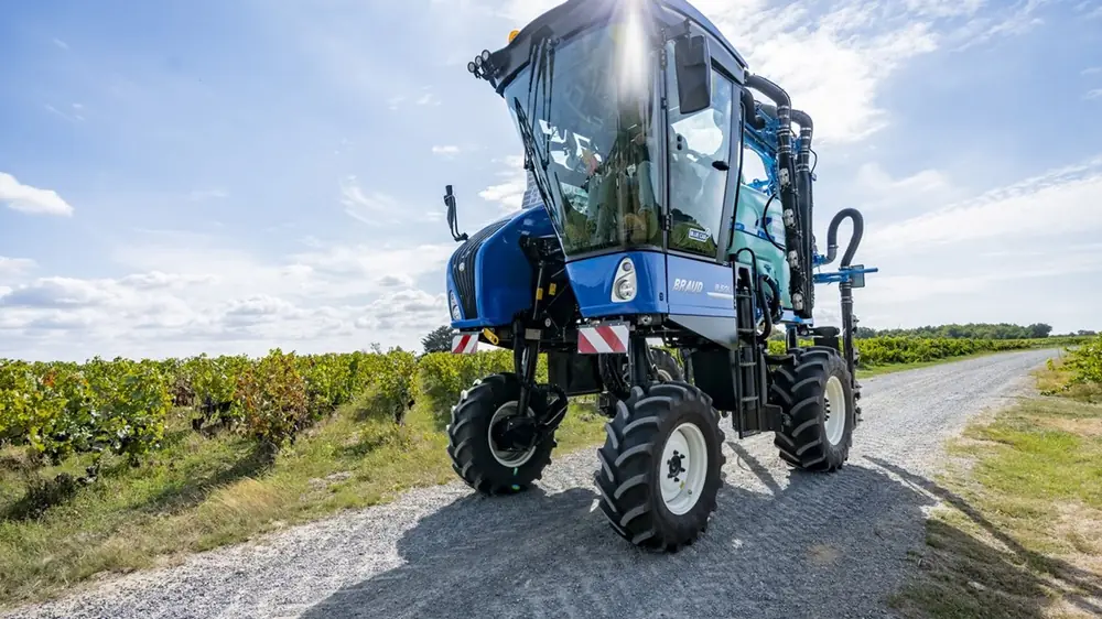 New Holland Braud 9090L High