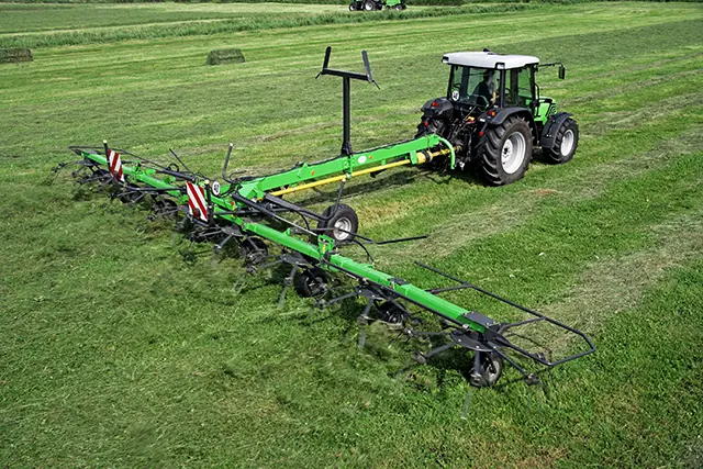 DEUTZ-FAHR CoM 9022 thumbnail 2