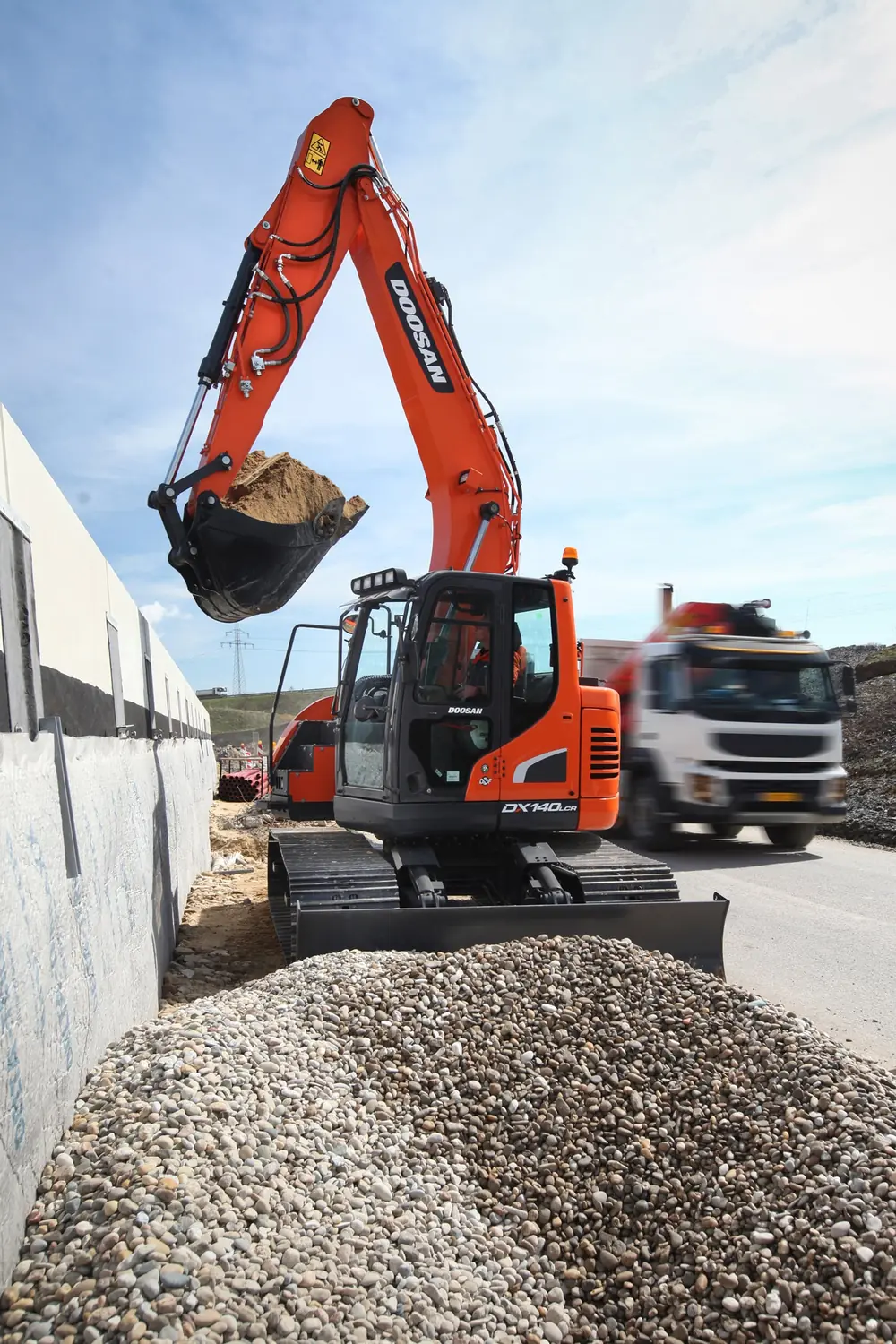 Doosan DX140LCR-5 thumbnail 6