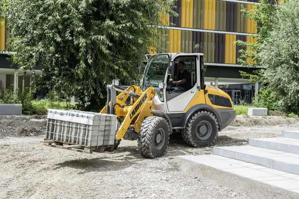 Liebherr L 506 Compact thumbnail 4