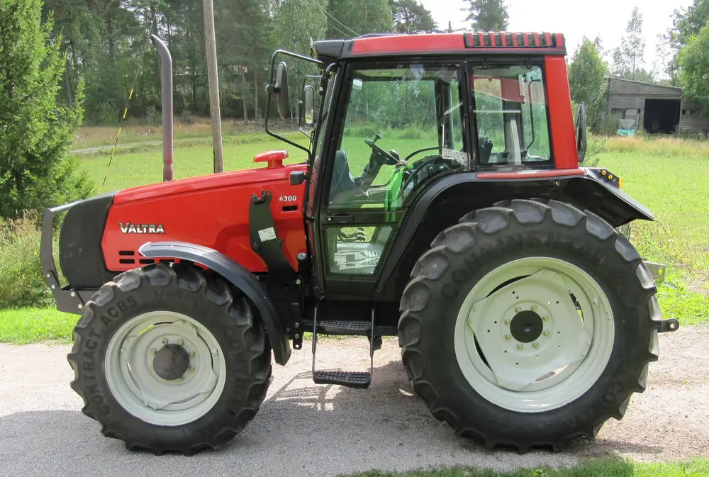 Valtra 6300