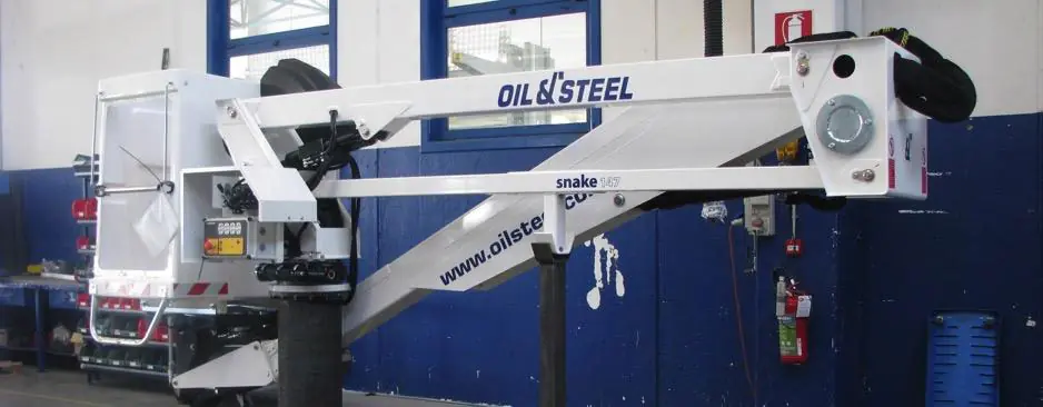Oil & Steel Snake 147