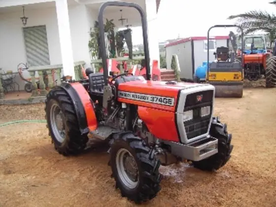 Massey Ferguson MF 374 AS
