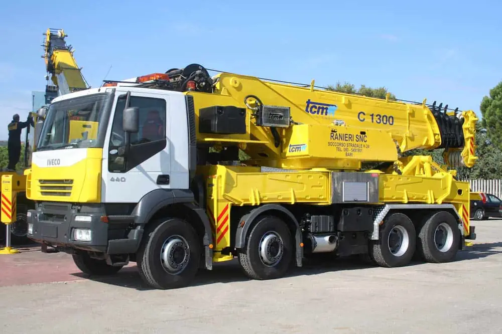 tcm C 1300 (8x4x4) Tcm crane - load chart