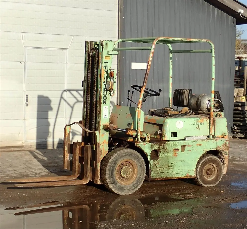 Mitsubishi FG 20 T