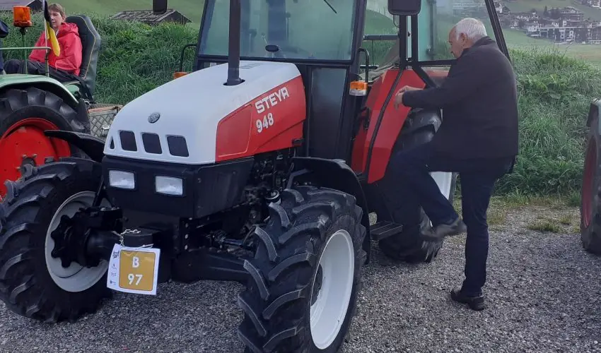 Steyr 948 Basis
