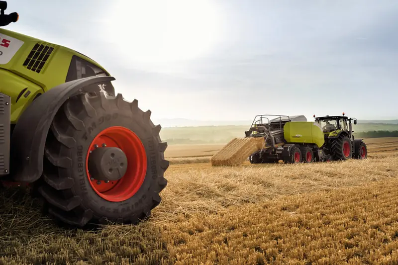 Claas Quadrant 5200 RC thumbnail 3