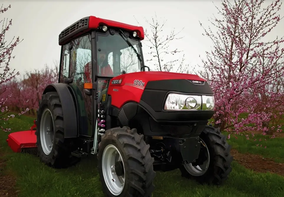 Case IH Farmall 100N thumbnail 2