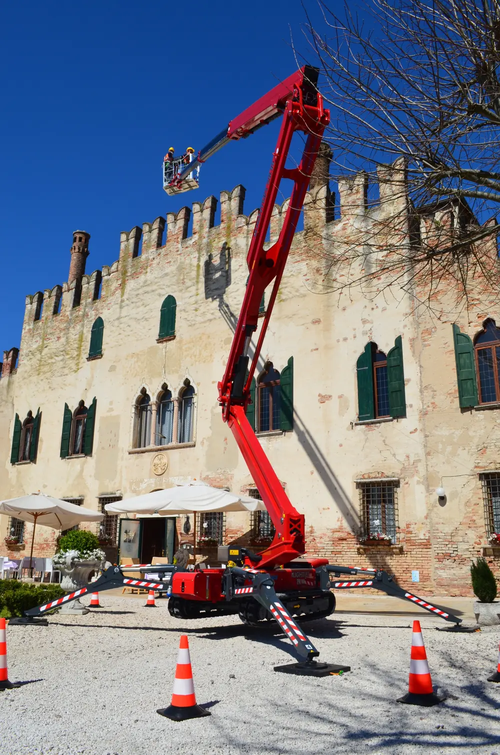 Hinowa Lightlift 26.14 Performance IIIS MK3 thumbnail 2