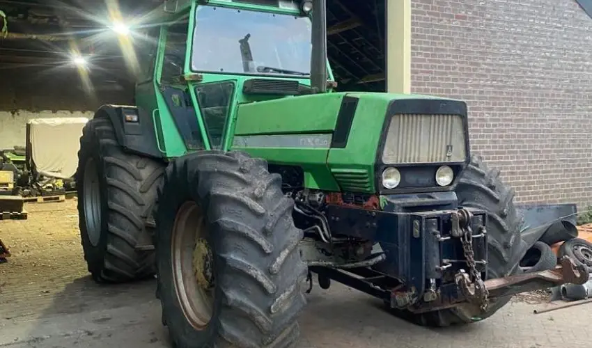 DEUTZ-FAHR DX 8.30