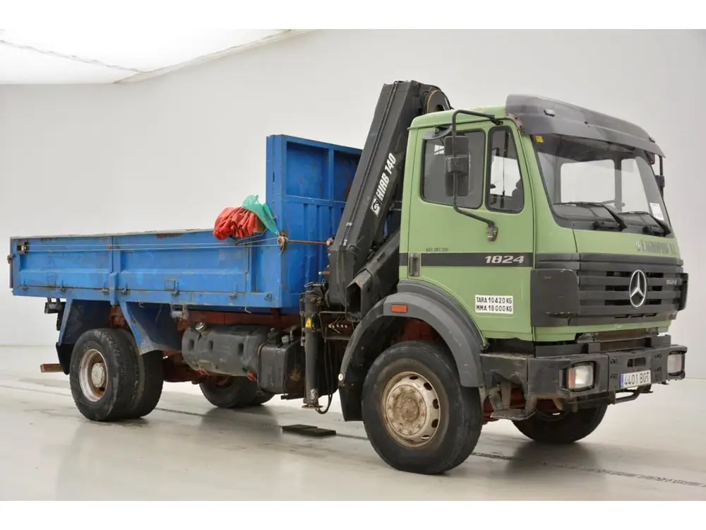 Mercedes-Benz SK 1824