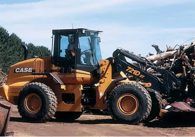 Case 621 D