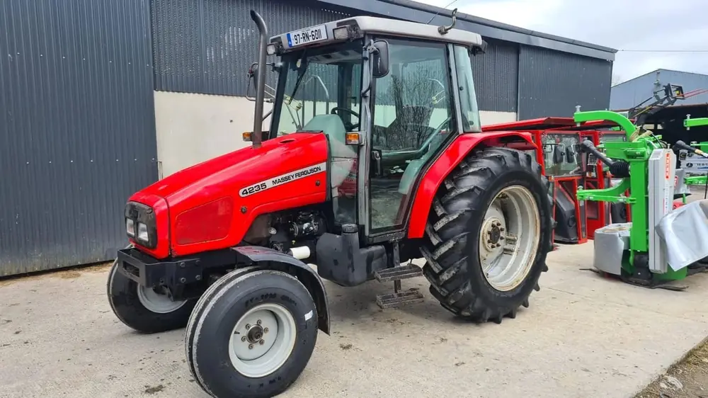 Massey Ferguson MF 4235 LPF