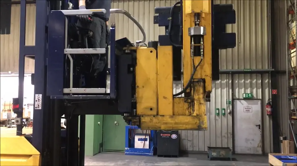 Dambach Hi-Racker 1200 AC