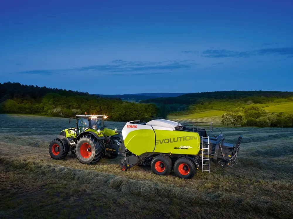 Claas Quadrant 5200 Evolution RC Tandem
