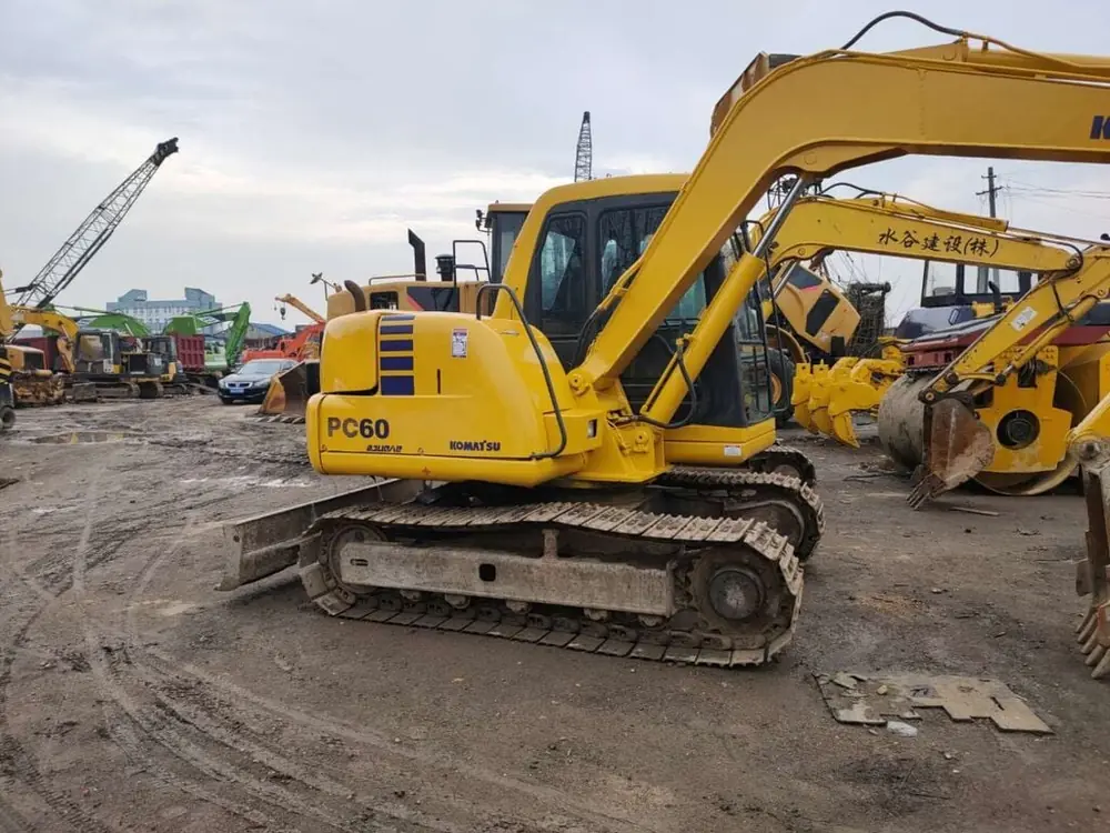 Komatsu PC60-7