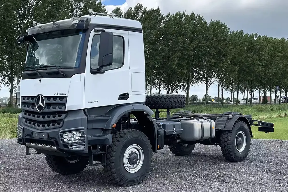 Mercedes-Benz Arocs 2033 K 4x2