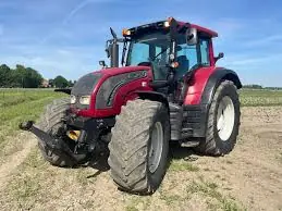 Valtra N142