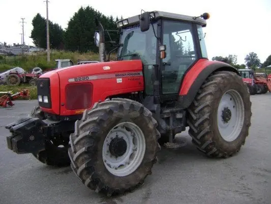 Massey Ferguson MF 8220-4 Profi