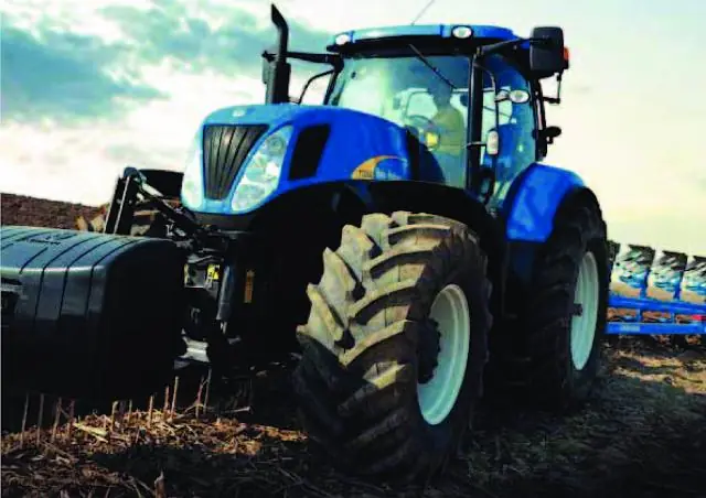 New Holland T 7060 (700)