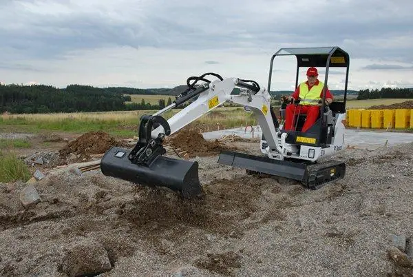 Bobcat E 14 thumbnail 4