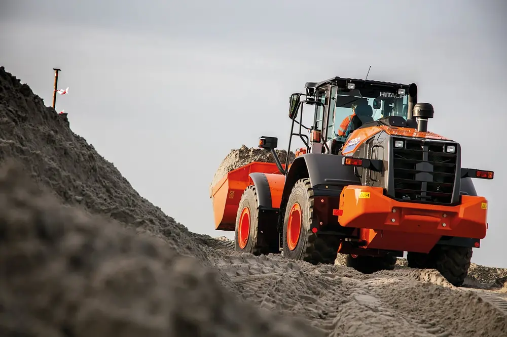 Hitachi ZW220-6 thumbnail 4