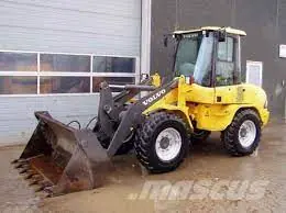 Volvo L30B thumbnail 2