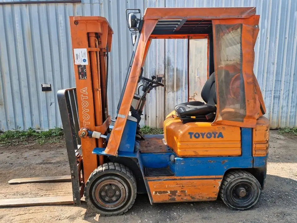 Toyota 42-5 FG 15