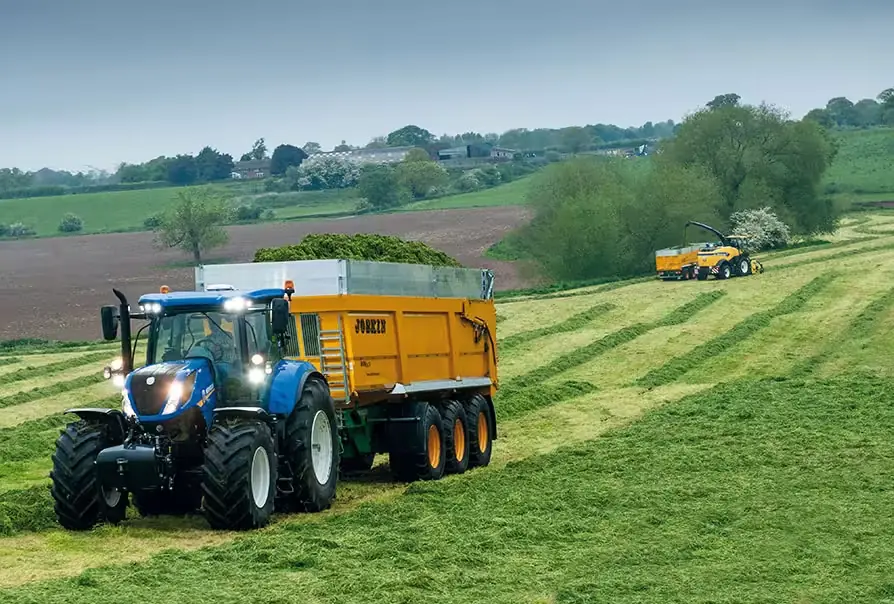 New Holland T7.225 SideWinder II thumbnail 5