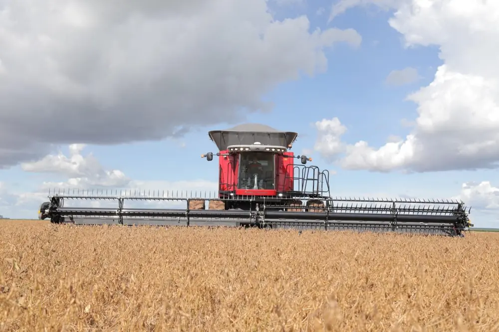 Massey Ferguson MF 9695