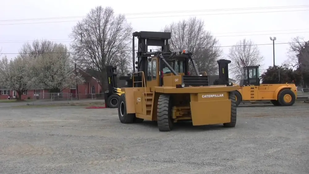 Caterpillar V 550