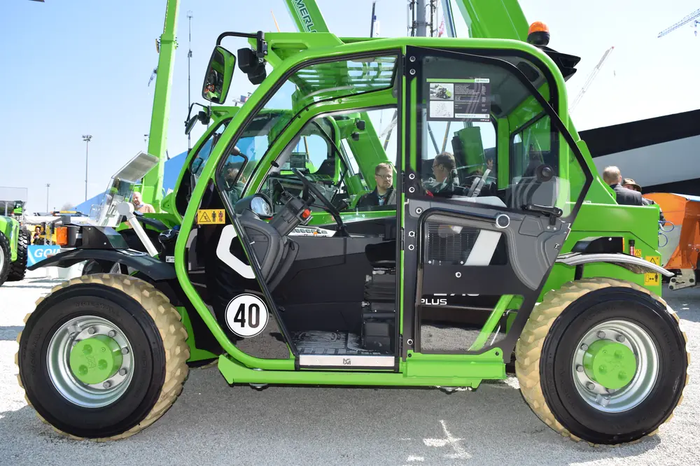 Merlo P 27.6 TOP
