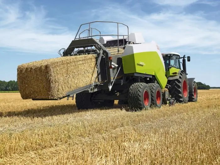 Claas Quadrant 3400 RC thumbnail 3
