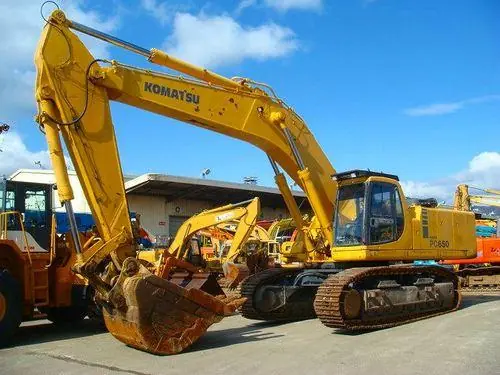 Komatsu PC650LC-5