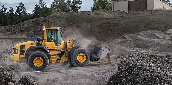 Volvo L110H thumbnail 2