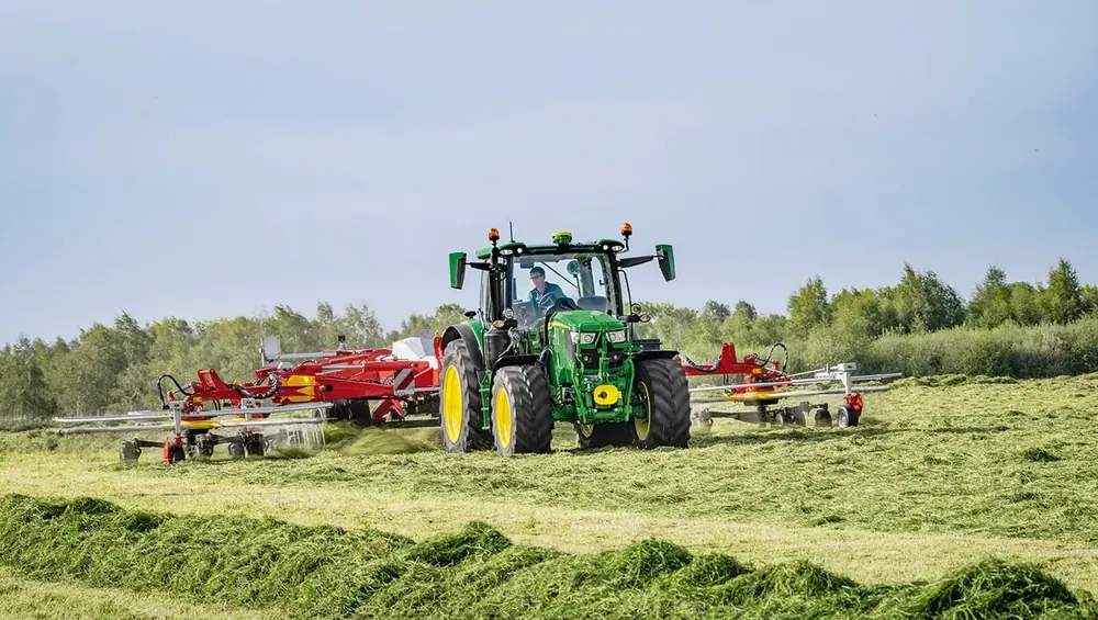 John Deere 6R 120 thumbnail 3