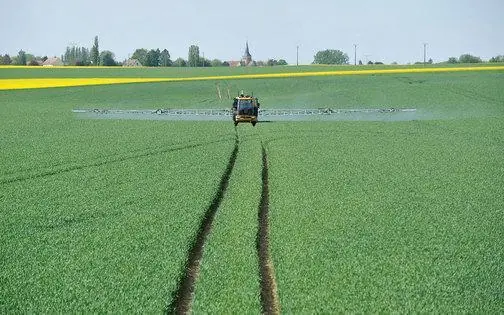 Challenger RoGator 635 thumbnail 3