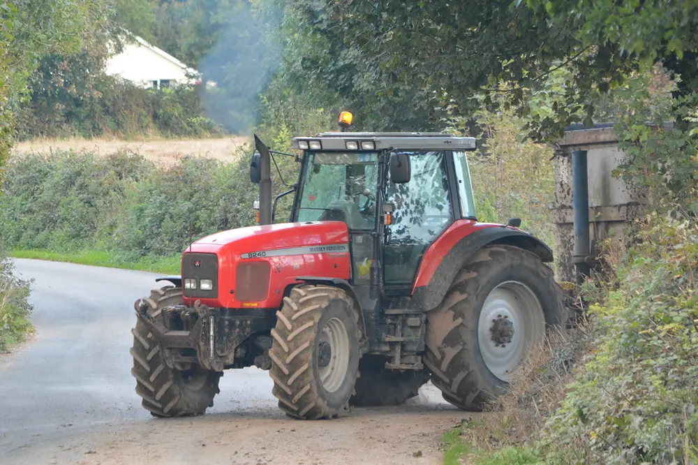 Massey Ferguson MF 8240 Xtra