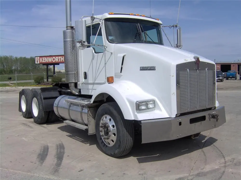 Kenworth T800 Aerocab 38” Flat Top ISX 6x4