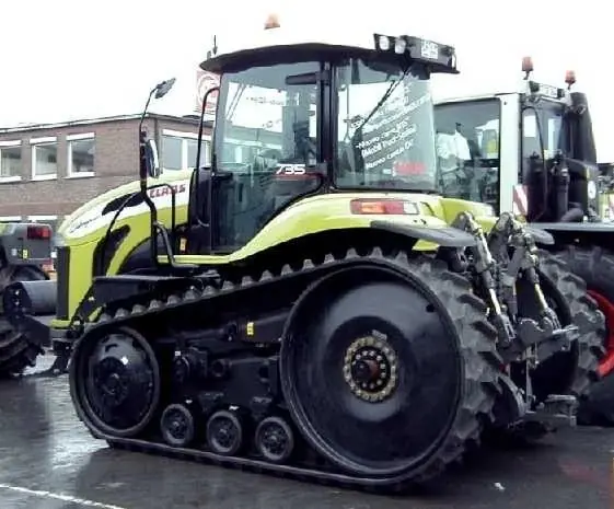 Challenger MT735