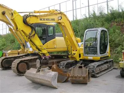 New Holland E80