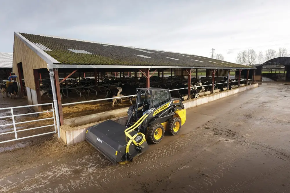 New Holland L220 thumbnail 5