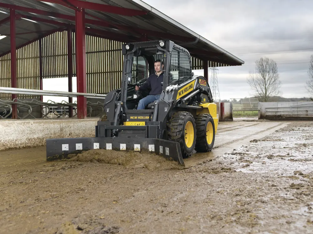 New Holland L220 thumbnail 7