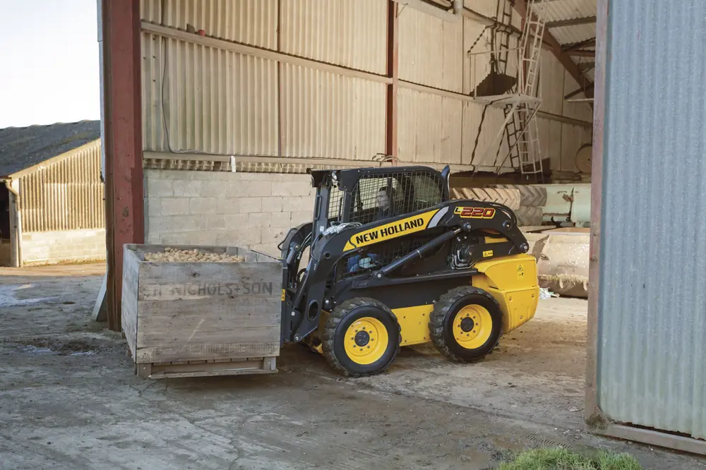 New Holland L220 thumbnail 10